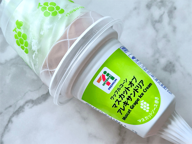 ７プレミアム ワッフルコーン マスカットオブアレキサンドリア パッケージ