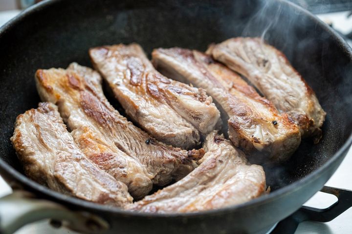 フライパンで焼きつける