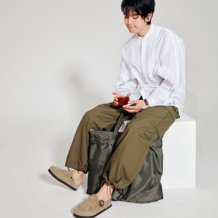 レオナルド・ディカプリオが映画『タイタニック』で着ていた「バンドカラーシャツ」【お洒落さんのためのファッション用語辞典 vol.80】