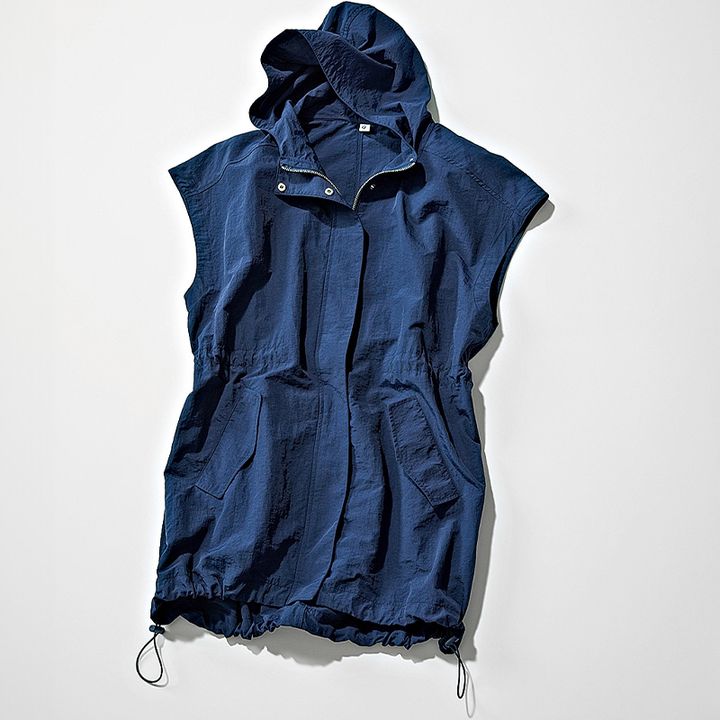 クロスファンクションの軽量UVジレ