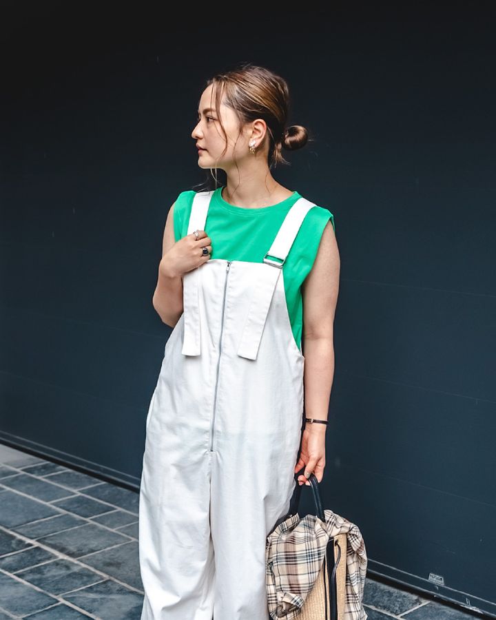 ボーイッシュな“オーバーオール”のお手本スタイル5選。トップス次第でさまざまな装いに変化【TOKYO SNAP】