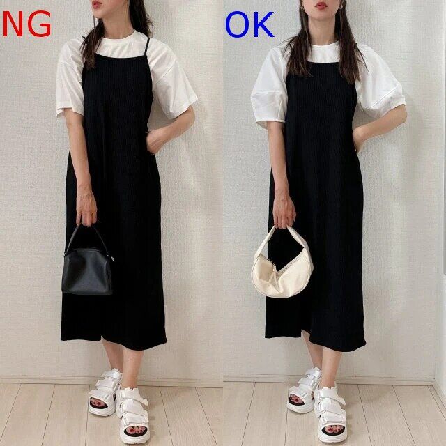 白トップスと黒キャミワンピースの大人コーデ