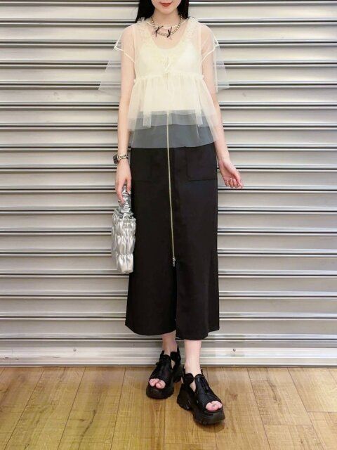 白ブラウスのコーデ4