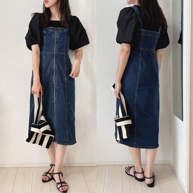 GUデニムフロントジップワンピースとボリュームスリーブトップスコーデ