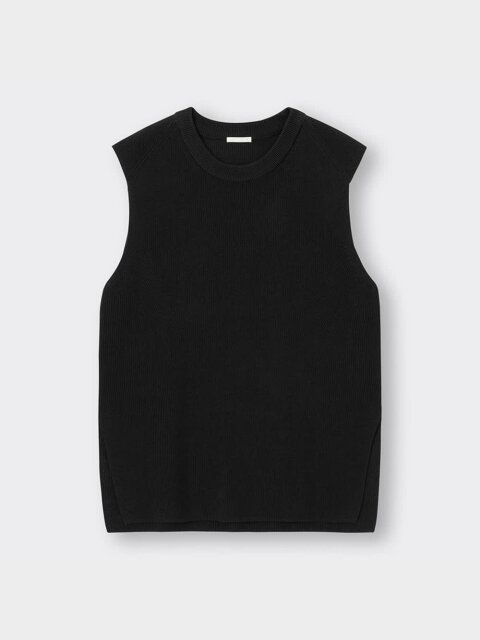 GUのウォッシャブルフレンチスリーブセーター