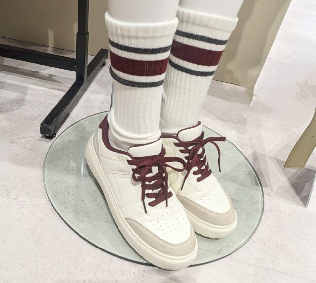 GU「スニーカー」