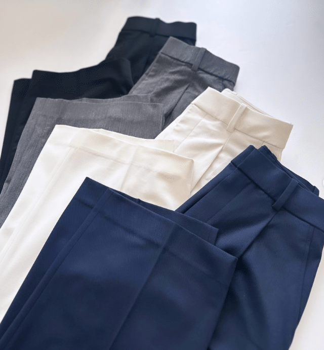 タックワイドパンツ