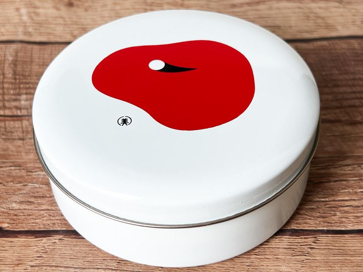 「雪中果」の缶