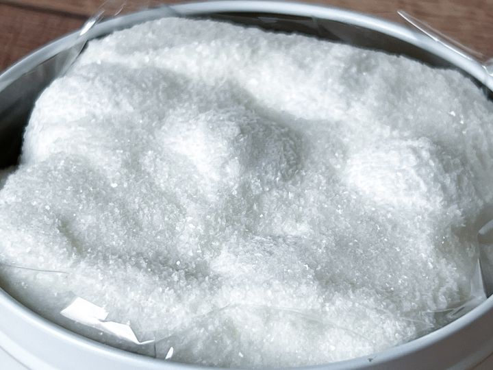 「雪中果」の缶の中の粉