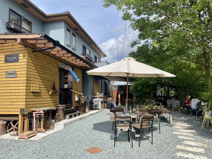 この夏食べたい静岡県「渥美農園」の絶品！こだわりレモンいっぱいのレモンケーキ【旅するデザイナーがおすすめする旅先でのお土産たち！】