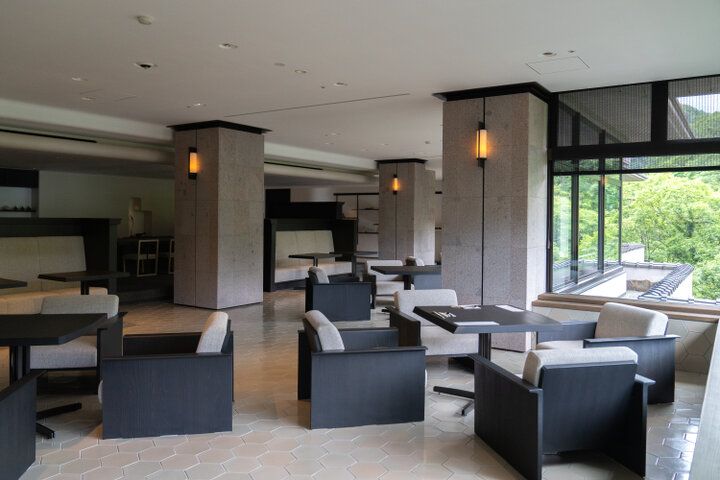 石川の美意識が詰め込まれた和のアフタヌーンティーを♪山中温泉の「花紫 茶房」で過ごす大人時間