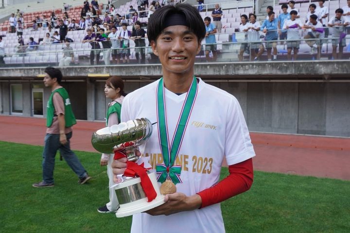 安心してください止めています！昨季は応援団、ピンチも笑顔のとにかく明るい富士大GK藤田弥が守護神の座をつかむまで