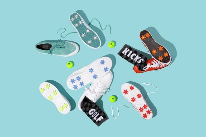 スニーカーがゴルフシューズになる！スパイクを取り付けるDIYキットが話題