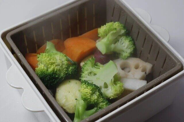 ダイソー 電子レンジでヘルシー温野菜 蒸した野菜
