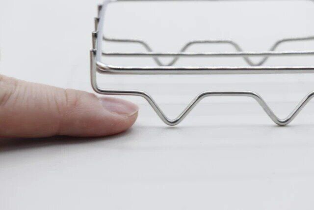 セリア ステンレスキッチン洗剤ボトルラック 足付き