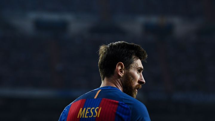 レアルの本拠地で禁断のメッシセレブレーション！Twitchの人気配信者に大ブーイング