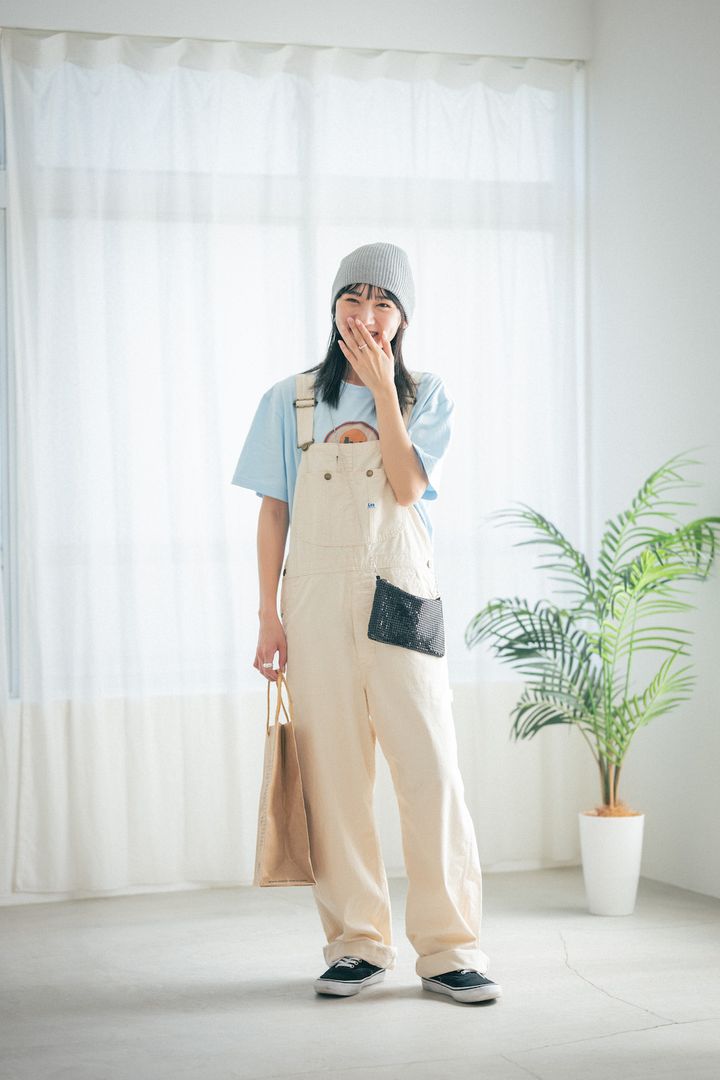 プリントTでラフに着たい！夏のオーバーオールスタイル【FUDGE FRIEND おしゃれさんの毎日コーディネート vol.399｜UMI】