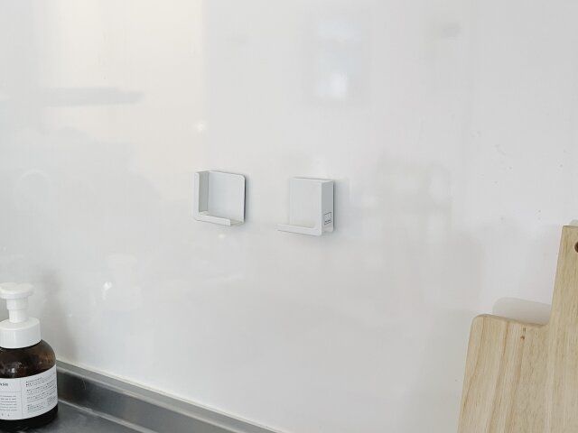 山崎実業 マグネットタブレットホルダー キッチンの壁に取り付け