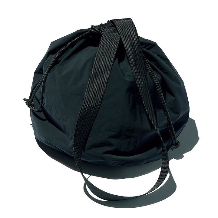 急な雨でも大丈夫！どんな天候でもオシャレでいられるアイテムコレクション