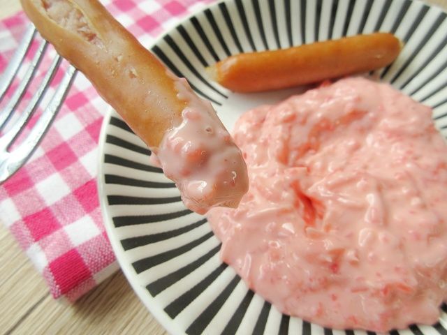 ウインナーをディップした紅生姜タルタル