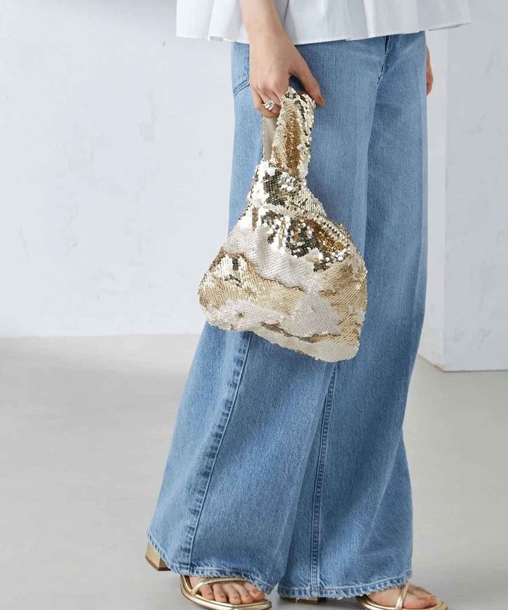 画像: バッグ￥6,930（SHIPS） www.shipsltd.co.jp