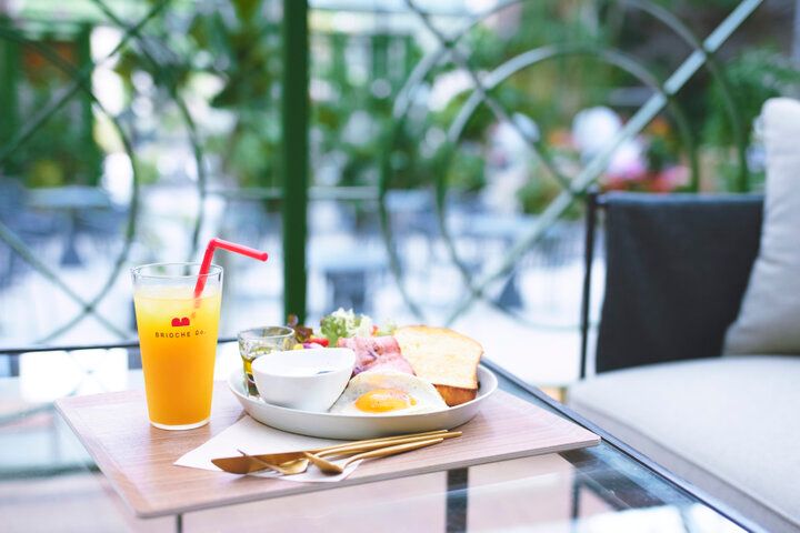 花と緑の庭園内でモーニングやブランチを。名古屋・矢場町「BRIOCHE Go．」