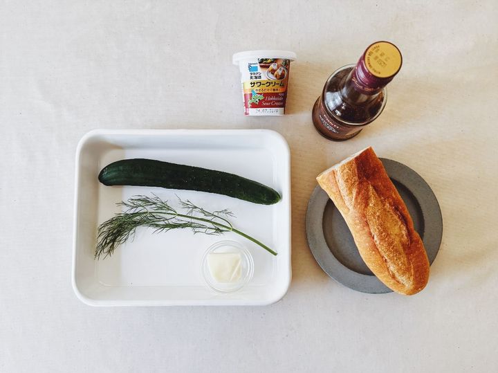 少ない材料で本格的なおいしさ！キューカンバーサンドの作り方【パン好きなsumire.のバゲットサンドのレシピ vol.21 〜レシピで旅するヨーロッパ〜】