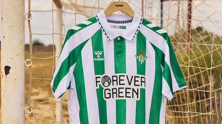 完全に90年代！ベティス、2024-25新ユニフォームは「超レトロ」なデザインが登場