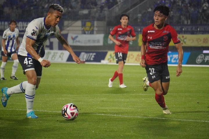 いわきDF五十嵐聖己が先制弾アシストで4試合ぶり白星に貢献！異例の特別指定選手時代とプロ契約締結の経緯とは