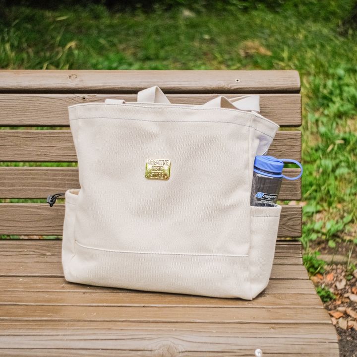 〈CREATIVE DRUG STORE〉のトートバッグ