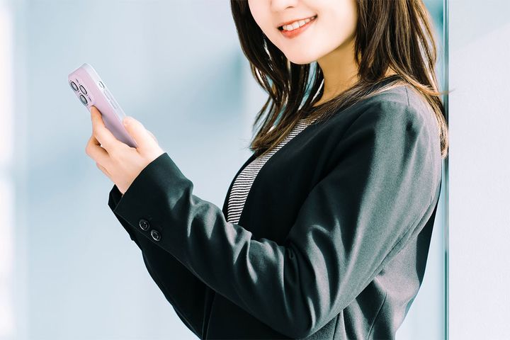 猫のように気まぐれ、ミステリアスな女性