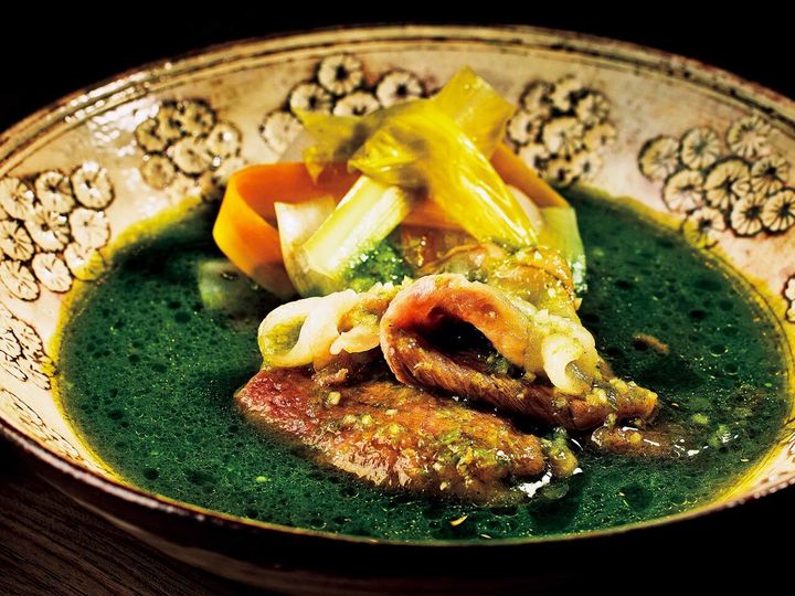 人形町『中国菜ARATA』の「牛ロースの翡翠山椒スープ煮」