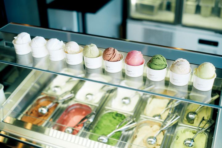 岩手〈AZUMANESOKO_〉ショーケース