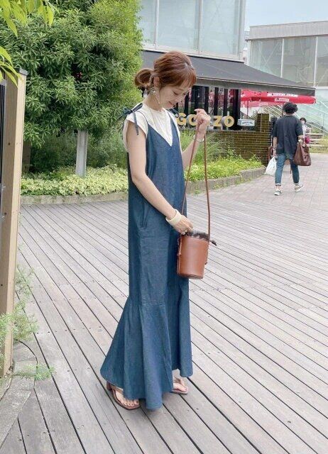 ノースリーブとキャミワンピースの夏コーデ