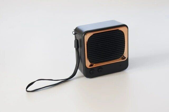 ダイソー レトロスピーカー（ミニ）