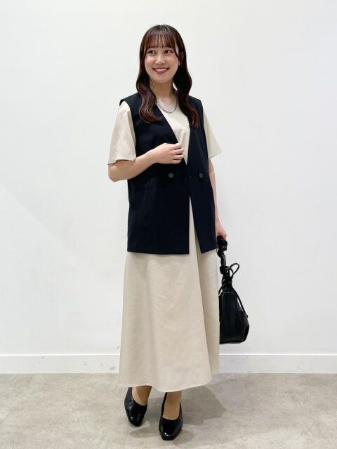 黒ジレのコーデ3