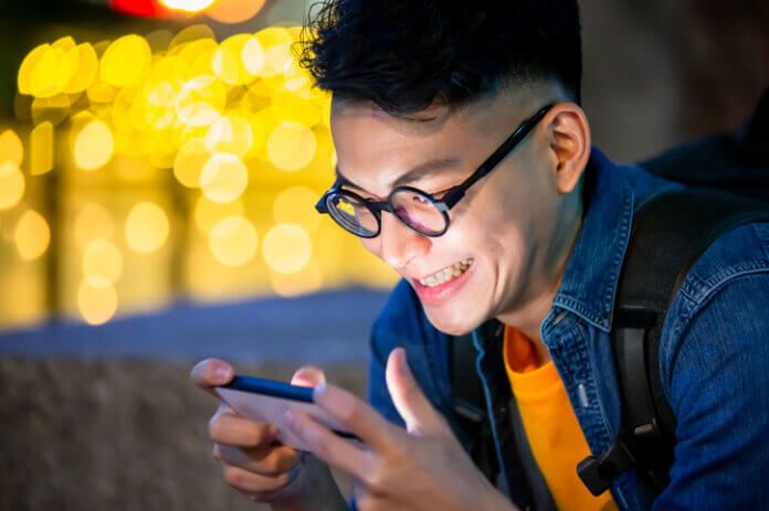 自己肯定感が低い人は要注意！幸せを遠ざける行動パターンをチェック