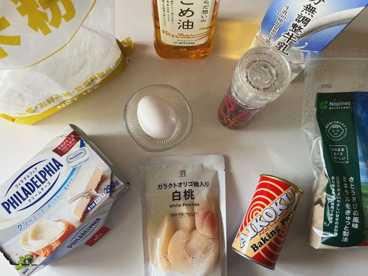 【米粉レシピ】ジューシーな桃のブラックペッパー米粉マフィン【渡辺友美子のコーヒーに合うお菓子のレシピ vol.51 〜レシピで旅するヨーロッパ〜】