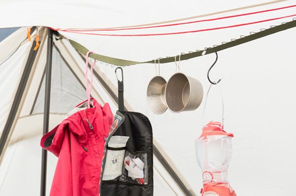 ベテランキャンパーがやっている”雨キャンプの対策術”が凄すぎた…！