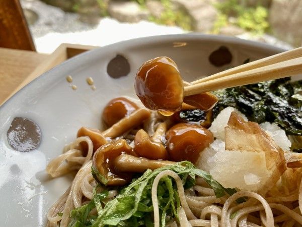 古民家そばCAFE 中やの白山なめこ