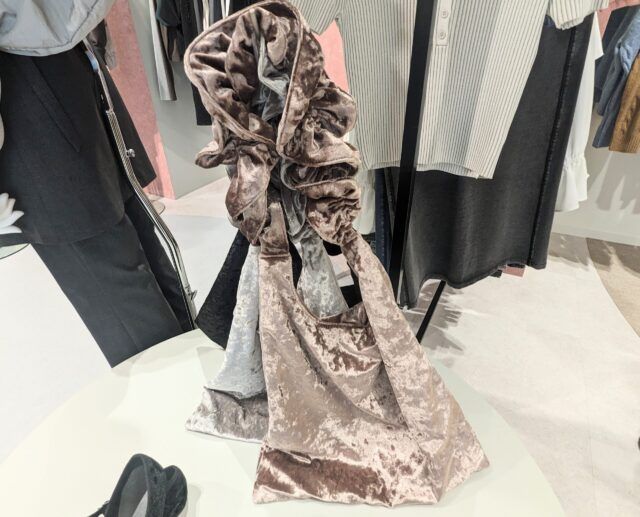 GU「ベロアハンドル」