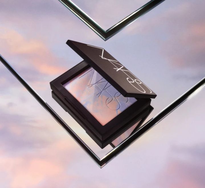 NARS ライトリフレクティング プリズマティックパウダー 数量限定