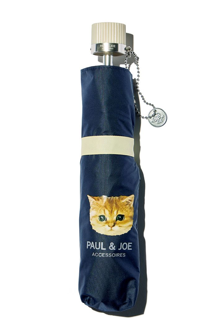 雨の日をおしゃれに機能的に着こなしたい！センスのいい折りたたみ傘、レインシューズなど