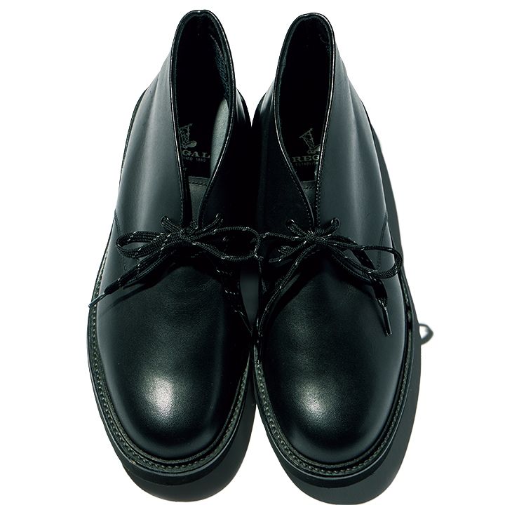 雨の日をおしゃれに機能的に着こなしたい！センスのいい折りたたみ傘、レインシューズなど