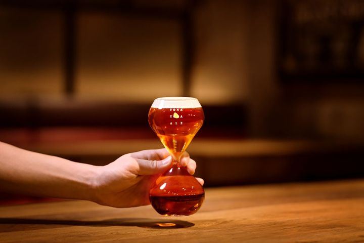 「ゆっくりビアグラス」を開発