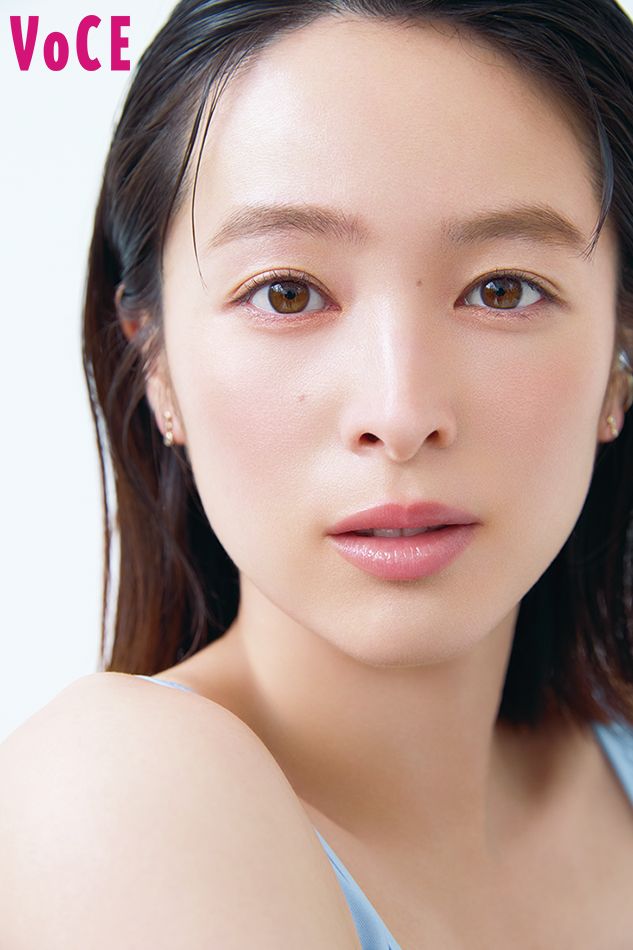  “涼やかフェイス”代表 ！ 清野菜名が９月号表紙に登場