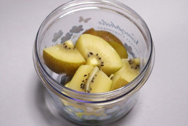 セリア チェリッシュフラワー クリアラウンドカップ 280ml サイズ感