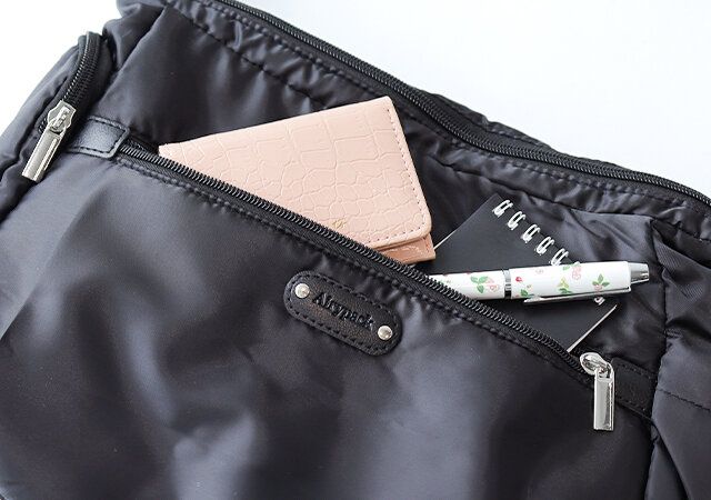 らくかるショルダーバッグ付録レビューポケット