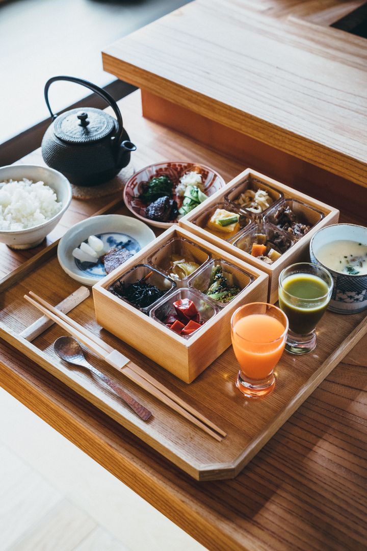 滋賀に泊まるなら！文化の息付く商店街ホテルで暮らすようなステイを【トラムのある街〈滋賀〉vol.03】