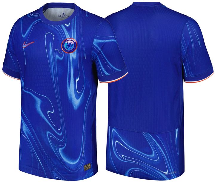 史上最大の問題作？！チェルシーが2024-25新ユニフォームを発表 「青い炎」を大胆に表現